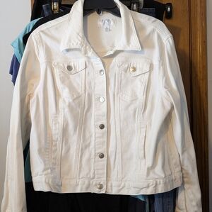 Time and Tru White Denim Jacket